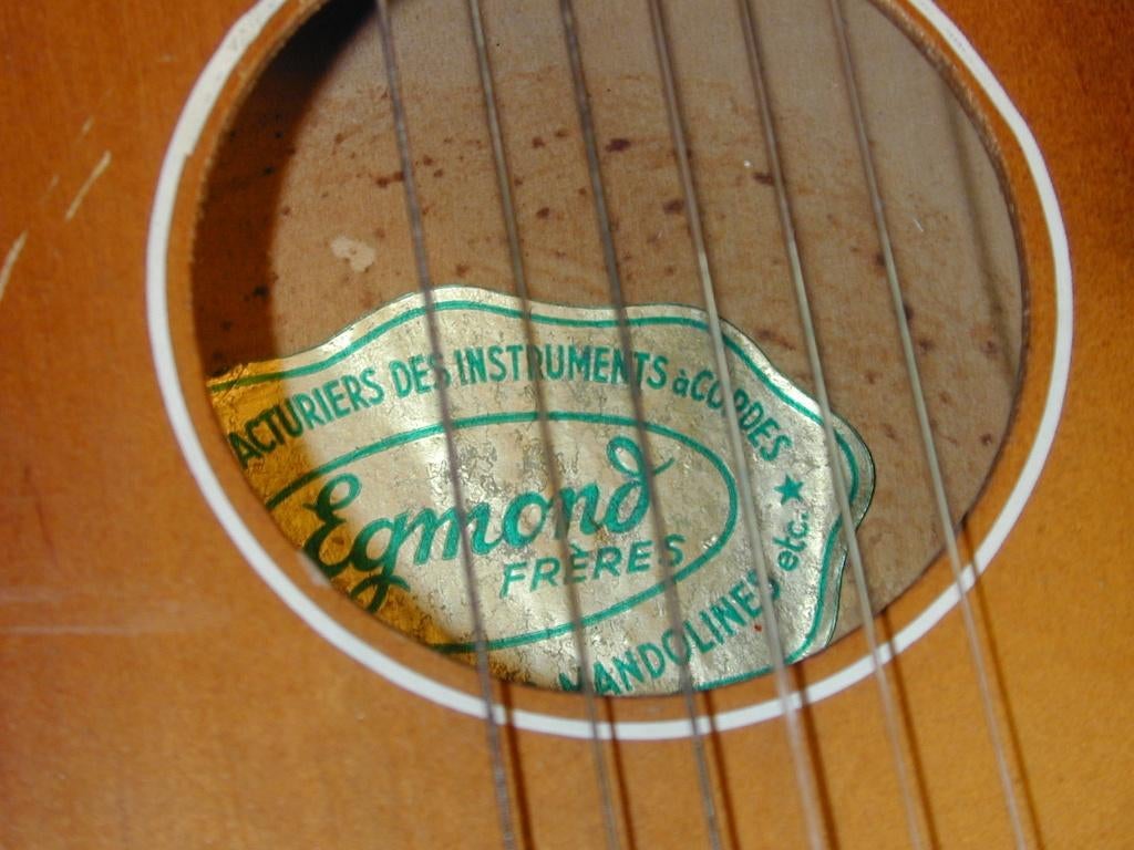 Egmond Freres Gitaar jaren 60 Klein Export model IZGS, Ophalen