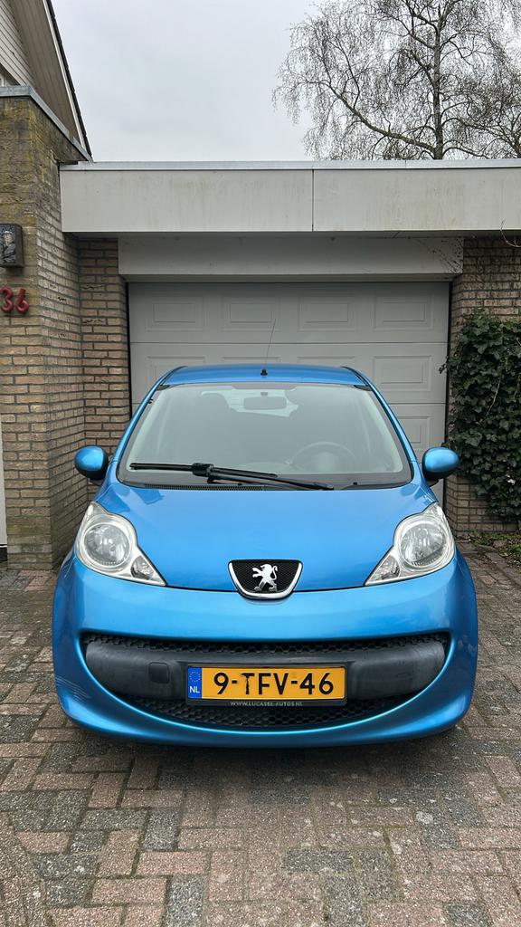 Peugeot 107 Blauw, Voorwielaandrijving, 68 pk, Handgeschakeld, Particulier
