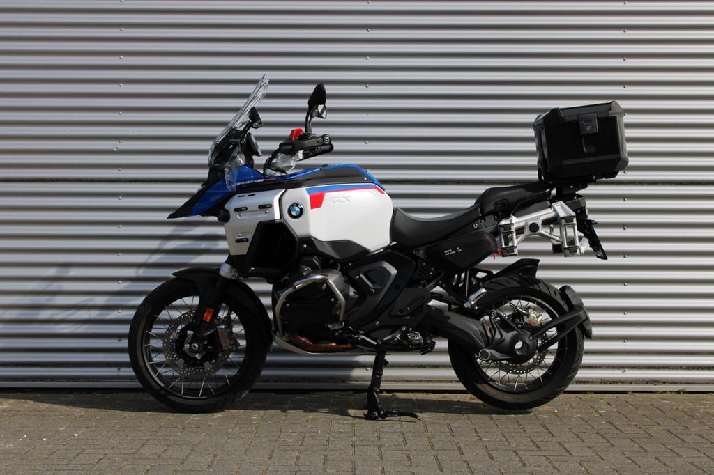 BMW R 1300 GS Adventure | Topkoffer | Akrapovic | BTW motor, Verkoop.motorrad@oostland-enschede.nl, Handvatverwarming, Spaansland 10
7543BG  ENSCHEDE, NL