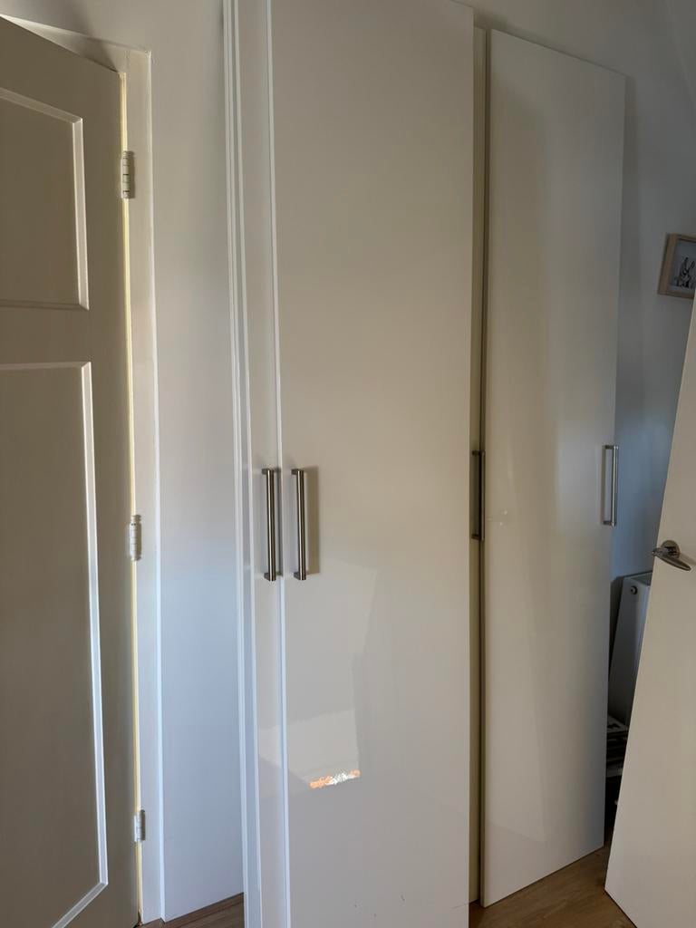 Ikea pax kastdeuren, hoogglans wit,met handgreep,229 x 50 cm, Gebruikt, 200 cm of meer, 50 tot 100 cm, Minder dan 25 cm