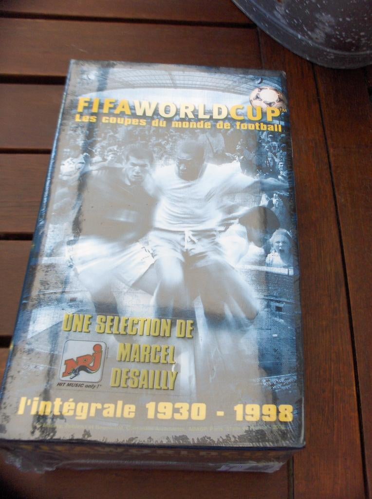 oude voetbal verz. vhs banden plaatjes en tijdschrift, Ophalen of Verzenden, Gebruikt, Overige binnenlandse clubs, Poster, Plaatje of Sticker