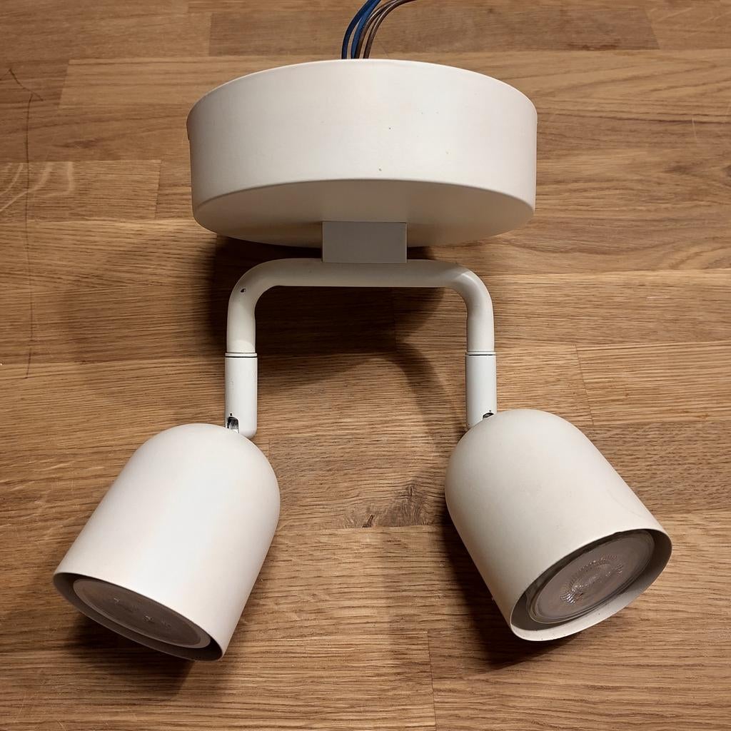 Vintage IKEA ÖSTANÅ Plafondspot/Wandspot met 2 LED spots, Gebruikt, Modern, Scandinavisch, Metaal of Aluminium, Ophalen of Verzenden