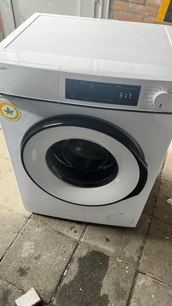Sharp nieuwe staat, Witgoed en Apparatuur, Ophalen of Verzenden, Zo goed als nieuw, 85 tot 90 cm, 1200 tot 1600 toeren