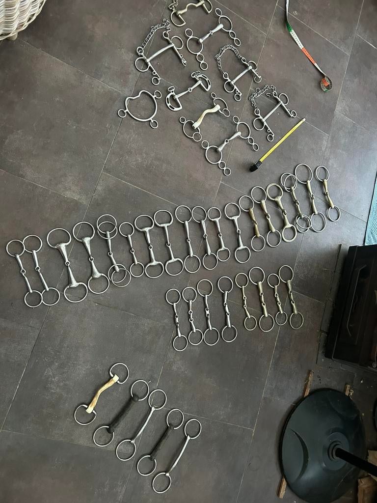 Diverse paardenbitjes te koop, Dieren en Toebehoren, Ophalen of Verzenden, Dressuur