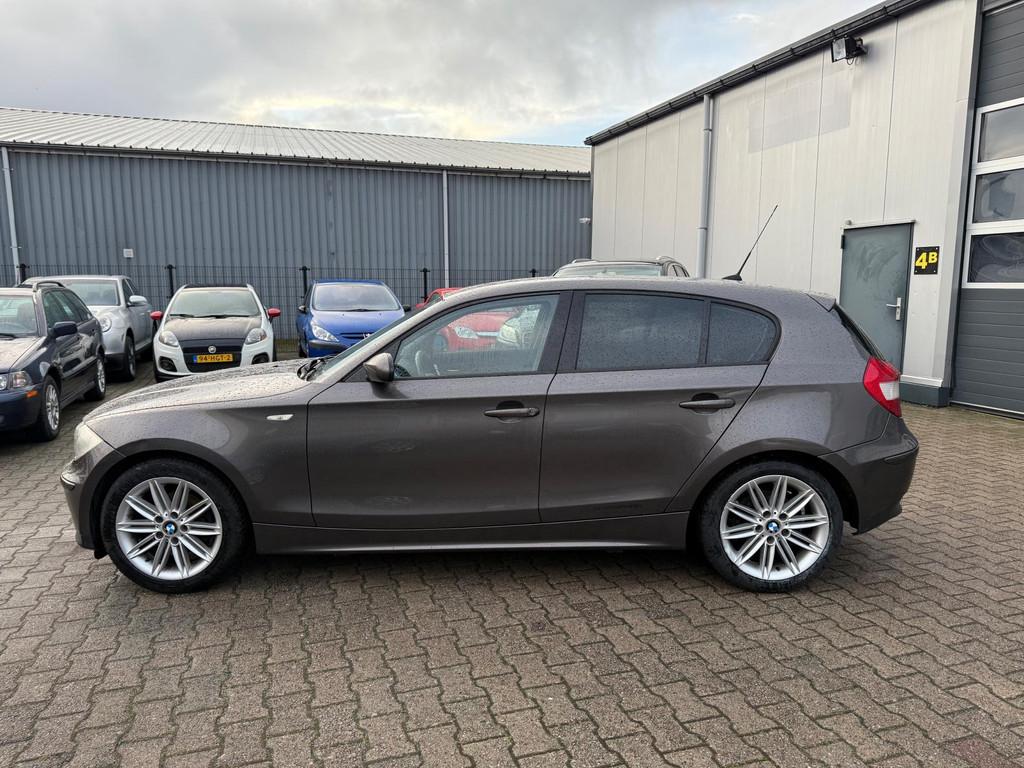 BMW 1-serie 116i High Executive 5-Deurs M-sport velgen APK, 1596 cc, Achterwielaandrijving, Gebruikt, 4 cilinders