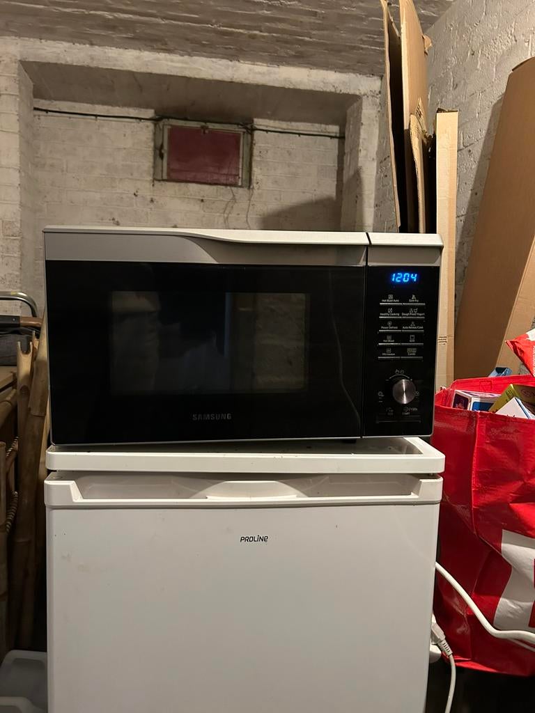 Samsung combi magnetron/oven, Ophalen, Zo goed als nieuw
