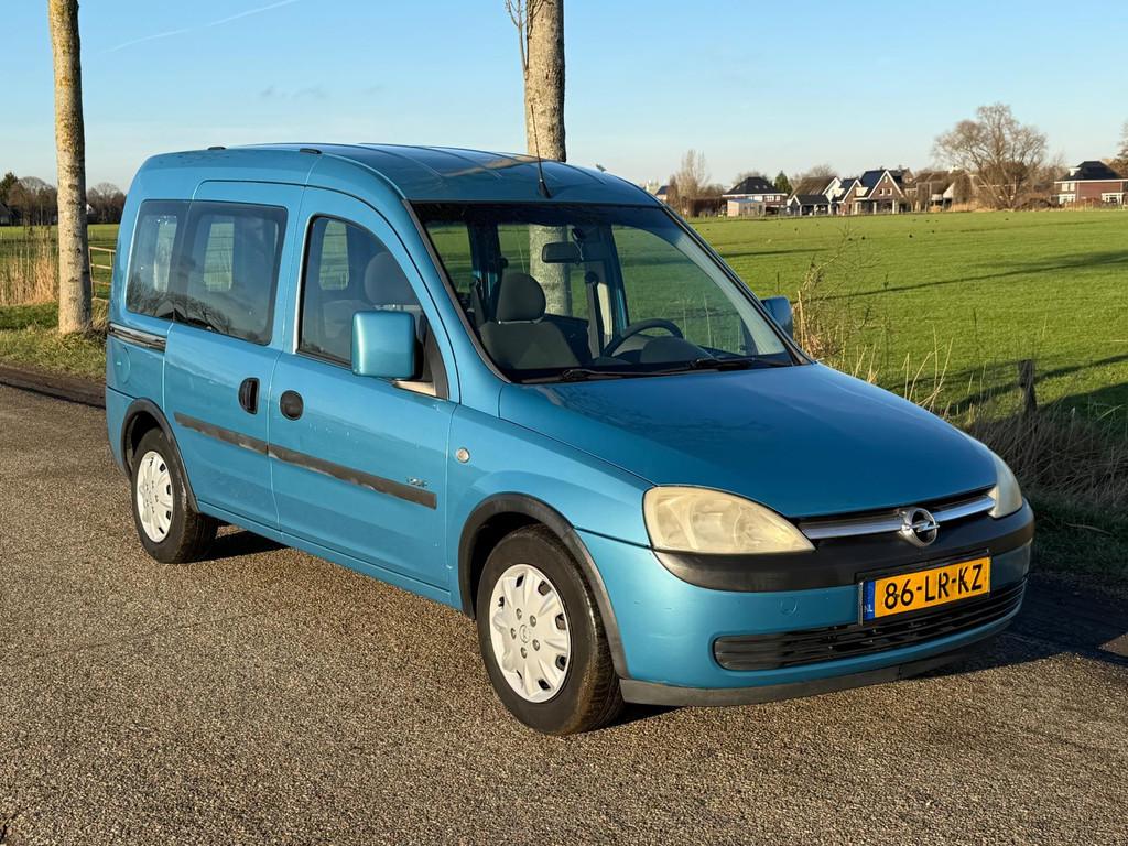 Opel Tour Combo 1.6 Comfort APK 05-2026 NAP, Auto's, Opel, Voorwielaandrijving, Gebruikt, Zwart, 4 cilinders
