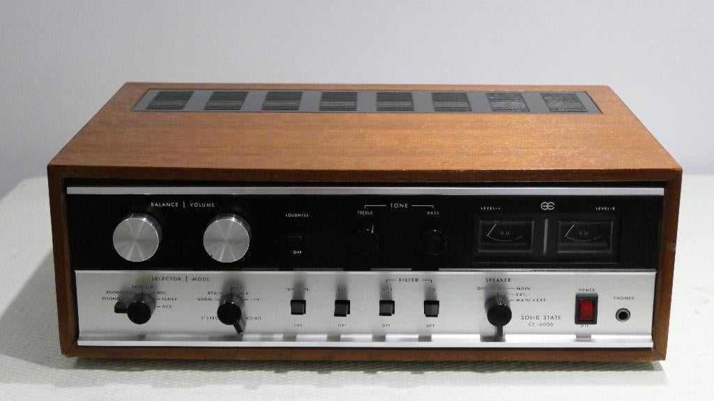 CCI CE_6000  versterker, Audio, Tv en Foto, Versterkers en Receivers, Overige merken, Ophalen of Verzenden, Zo goed als nieuw