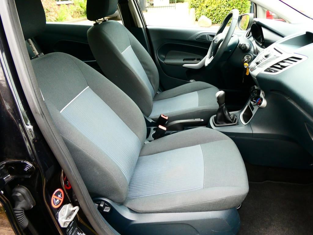 Ford Fiesta 1.25 Limited 4-Cilinder 5-deurs Airco Trekhaak H, Voorwielaandrijving, Euro 5, Stof, 1242 cc