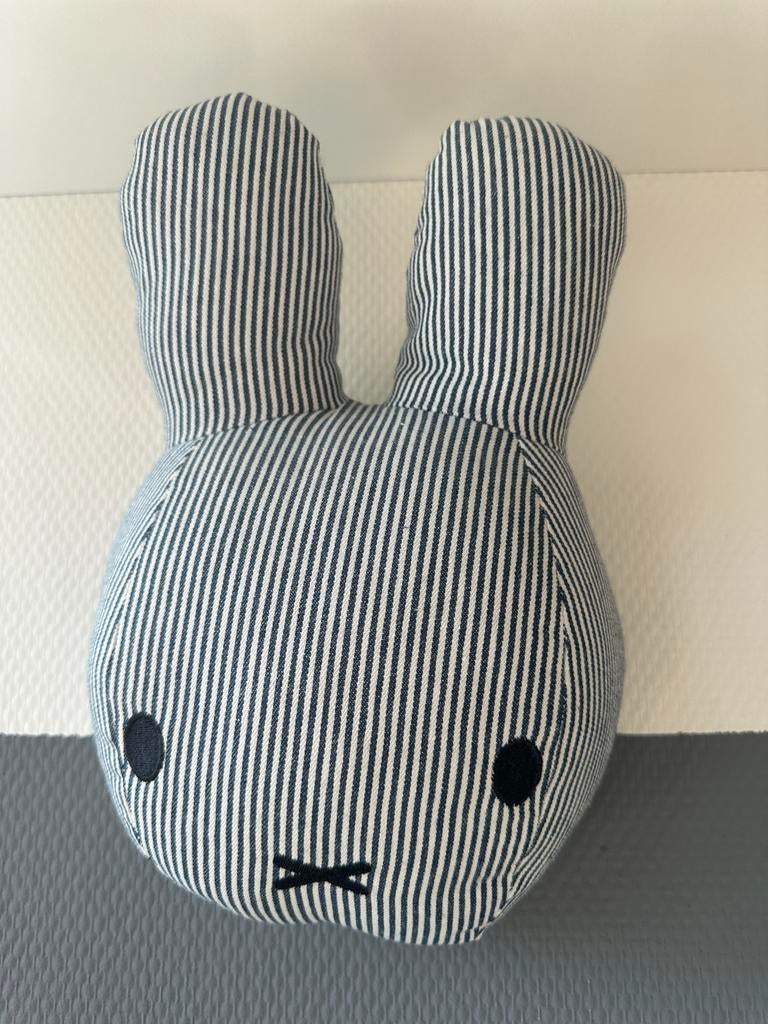 Nijntje wanddecoratie, Ophalen