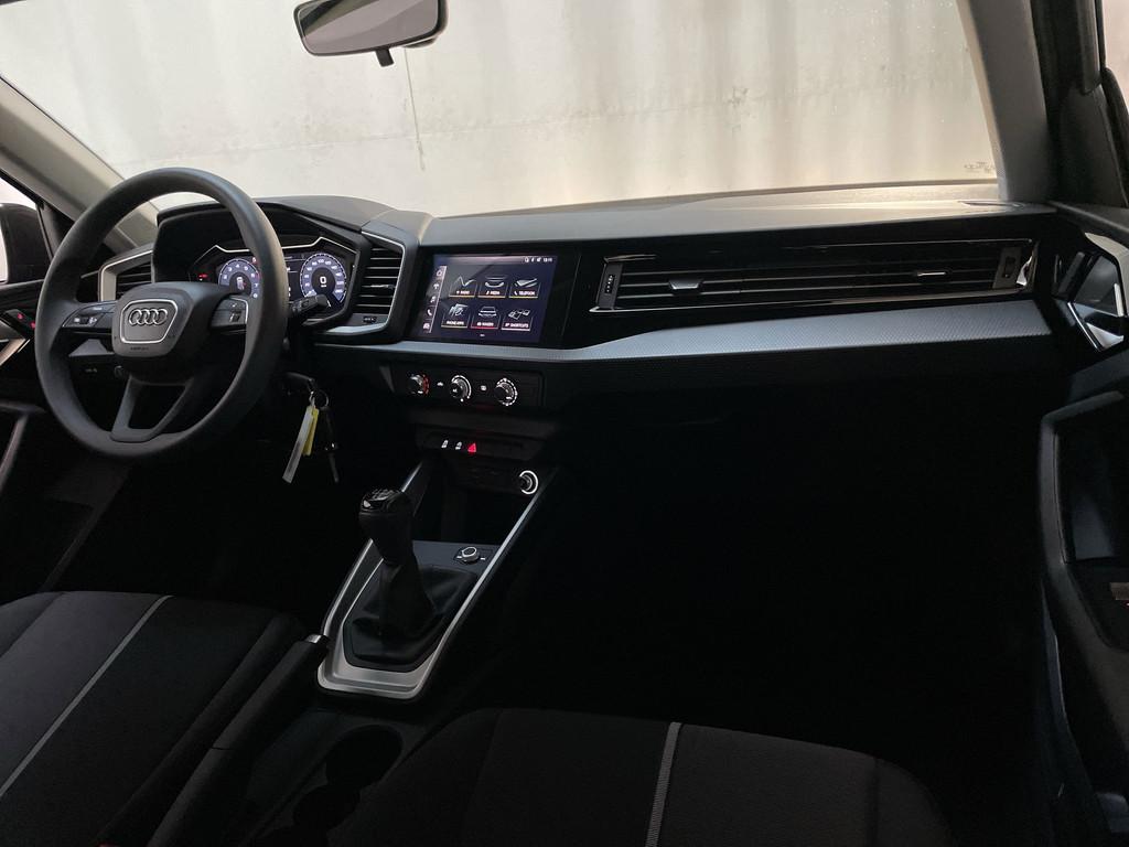 Audi A1 Sportback 25 TFSI Pro Line Airco App-Connect Elektri, Stof, 95 pk, Met garantie (alle), 49 €/maand