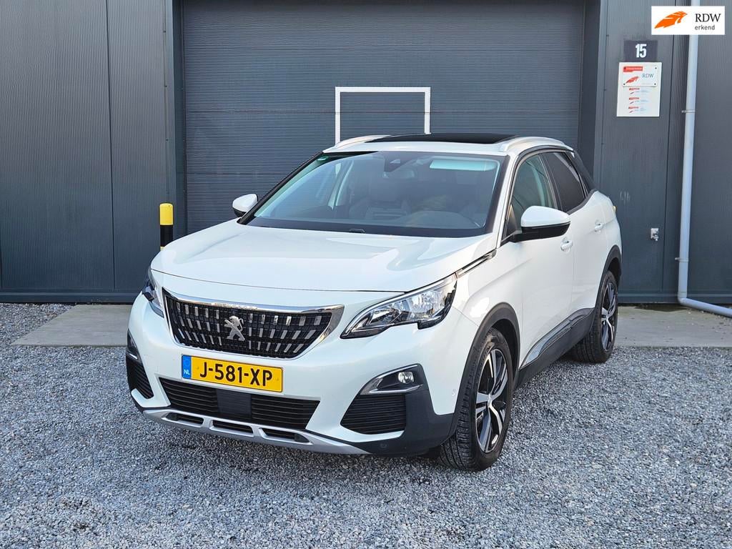 Peugeot 3008 1.2 PureTech GT Line boekjes compleet Zeer nett, Voorwielaandrijving, Stof, Gebruikt, 1199 cc