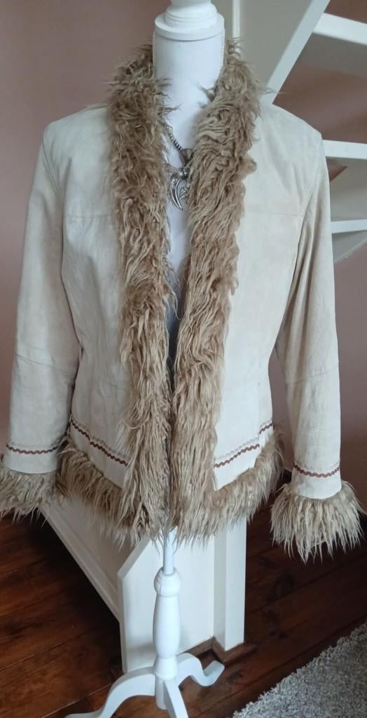 Leuk suede vintage jasje M, Ophalen of Verzenden, Gedragen, Maat 38/40 (M), Beige