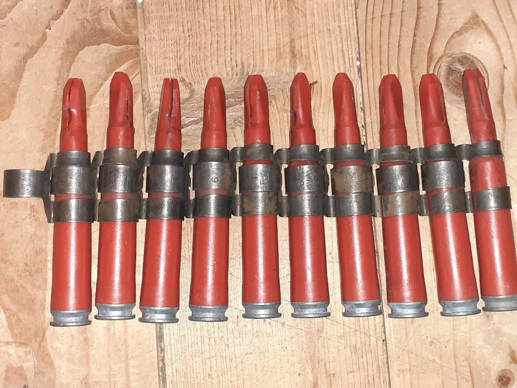 Hulzen .50 blancs rood (ONKLAAR)., Verzamelen, Militaria | Algemeen, Ophalen of Verzenden, Landmacht, Nederland, Hulzen of Bodemvondsten