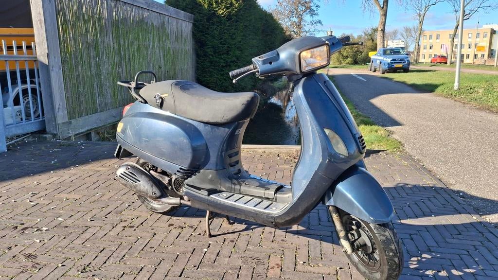 Riya scooter met blauw kenteken, Gebruikt, Benzine, Ophalen, Overige merken