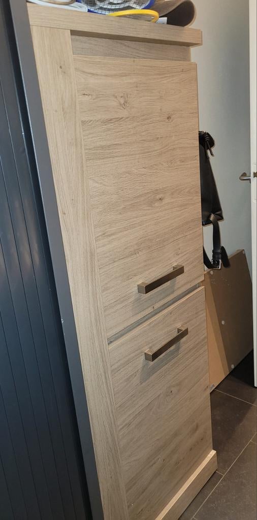 Mooie grijze eiken kast - zo goed als nieuw!, Huis en Inrichting, Kasten | Dressoirs, Zo goed als nieuw, 50 tot 100 cm, 25 tot 50 cm