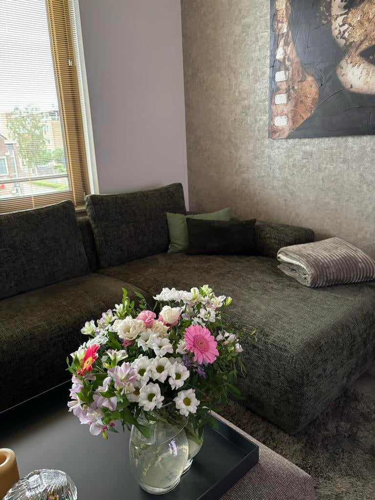 Gloednieuwe Enzo Luca Grasso Hoekbank., Ophalen, Hoekbank, Vierpersoons of meer, 300 cm of meer