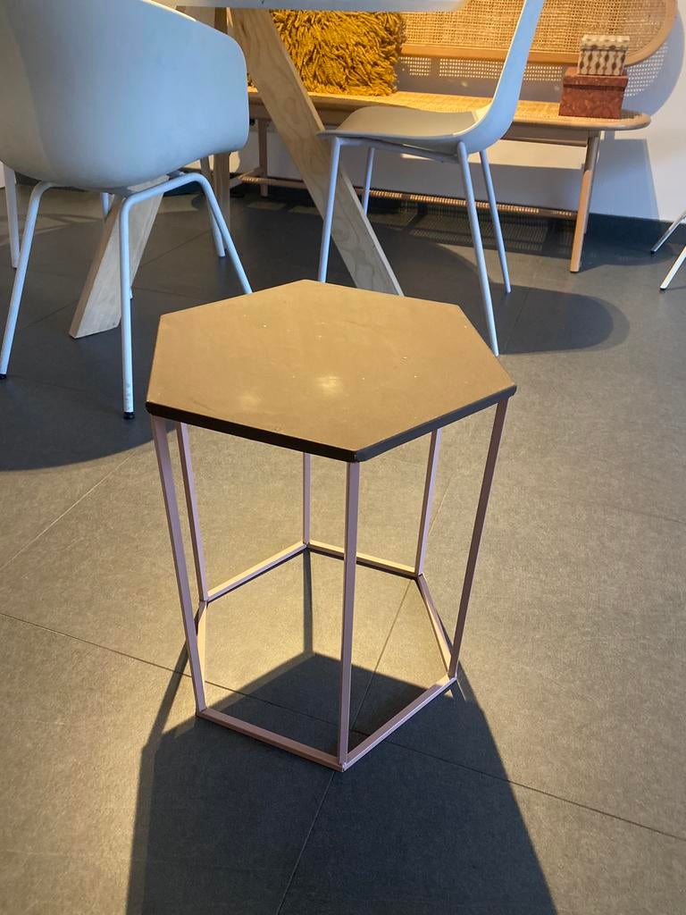 Loods5 design Bijzettafeltje, kleine beschadigingen op blad, Huis en Inrichting, Tafels | Bijzettafels, Minder dan 55 cm, Gebruikt