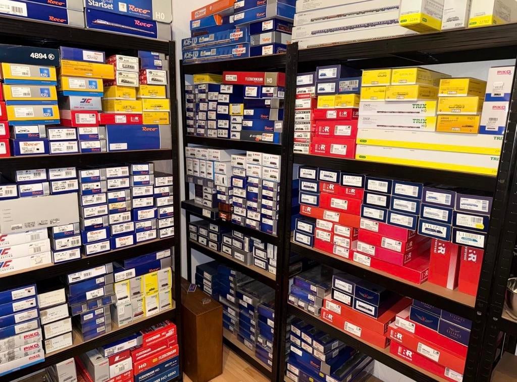 Uw verzameling n spoor / modelspoorbaan verkopen?, Ophalen of Verzenden, Gelijkstroom, Arnold, Analoog