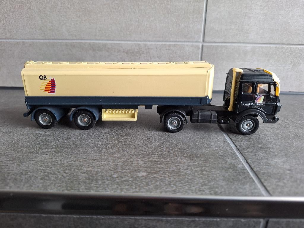 MERCEDES  Q8 Olie transport, Verzamelen, Ophalen of Verzenden, Zo goed als nieuw, Auto of Motor