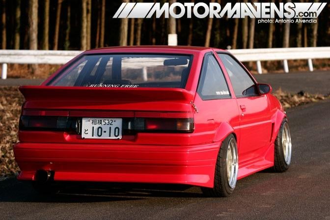 Run Free Type-2 bodykit - Toyota Corolla AE86 Trueno, Ophalen of Verzenden