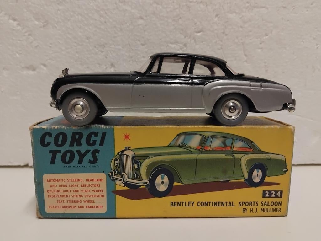 Old Corgi Toys 224 Bentley Continental Sport Saloon Mulliner, Ophalen of Verzenden, Zo goed als nieuw, Auto, Corgi