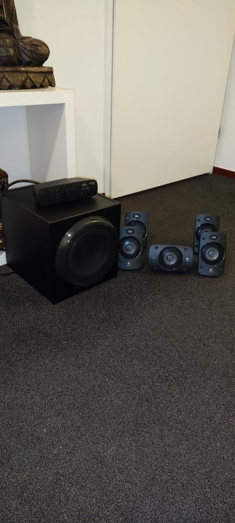 Logitech Z906 Dolby Surround 5.1, Zo goed als nieuw, Complete surroundset, 120 watt of meer, Ophalen