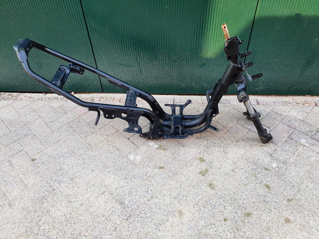 Frame Aprilia SR voorvork subframe losse delen kenteken SR50, Ophalen of Verzenden, Gebruikt, Frame, Aprilia