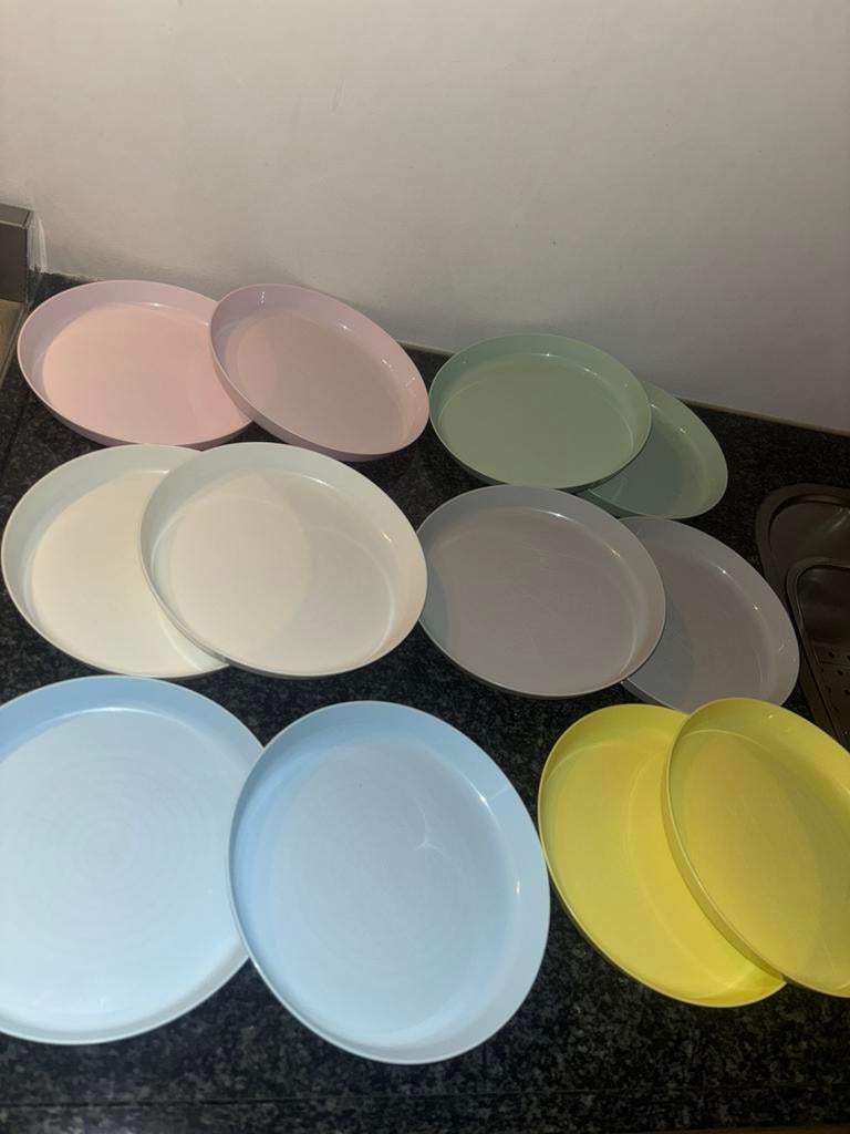 Ikea borden 12 stuks, Huis en Inrichting, Ophalen of Verzenden, Overige typen