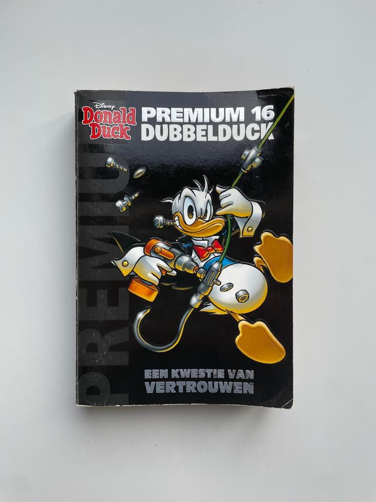 Donald Duck Premium 16 - Dubbelduck, Eén stripboek, Ophalen of Verzenden, Gelezen