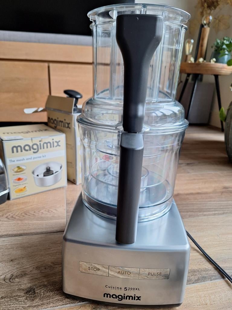 Magimix 5200 XL Keukenmachine - Krachtig en Veelzijdig, Ophalen, 4 liter of meer, Gebruikt, 3 snelheden of meer