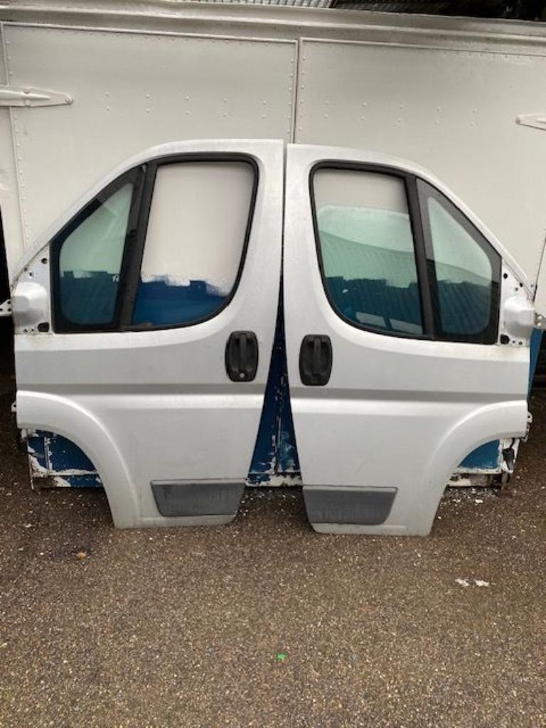 Renault Master Voor- en Achterportieren, Auto-onderdelen, Carrosserie en Plaatwerk, Deur, Renault, Voor, Gebruikt, Ophalen