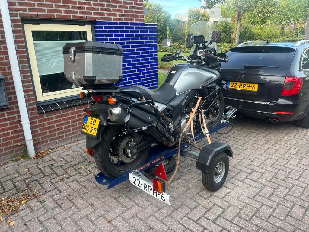 Motorlug / motolug trailer (1 of 2 motoren ) te huur, Aanhangwagen