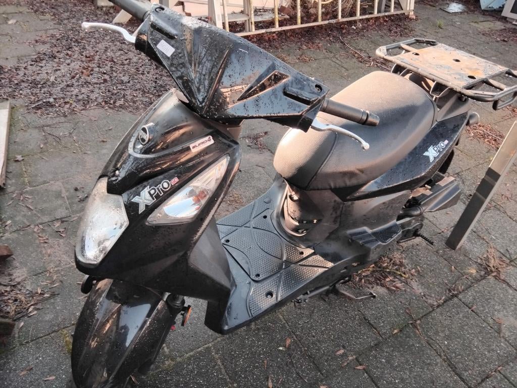 Sym xpro loop of sloop scooter, Ophalen