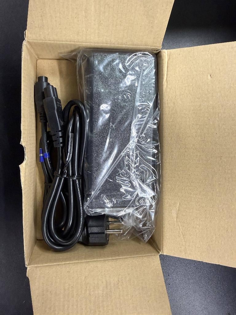 Sparta Batavus e-bike oplader 36V 2A 5‑pins – nieuw in doos, Ophalen of Verzenden, Nieuw, Batavus,Sparta,Koga.