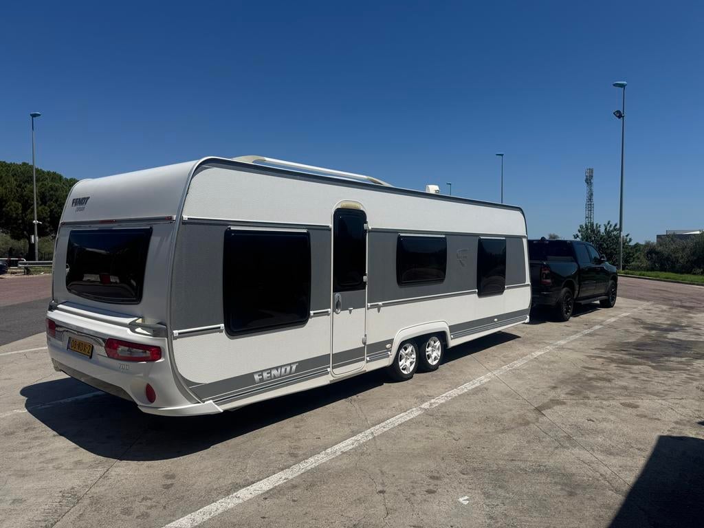 Fendt Platin 700 - Top caravan met airco!, Omvormbare zithoek, Airco, Particulier, Fendt