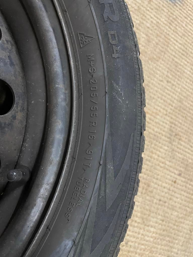 Winterbanden met stalen velg 205/55 R16, Auto-onderdelen, Banden en Velgen, Banden en Velgen, Winterbanden, 16 inch, 205 mm, Personenwagen