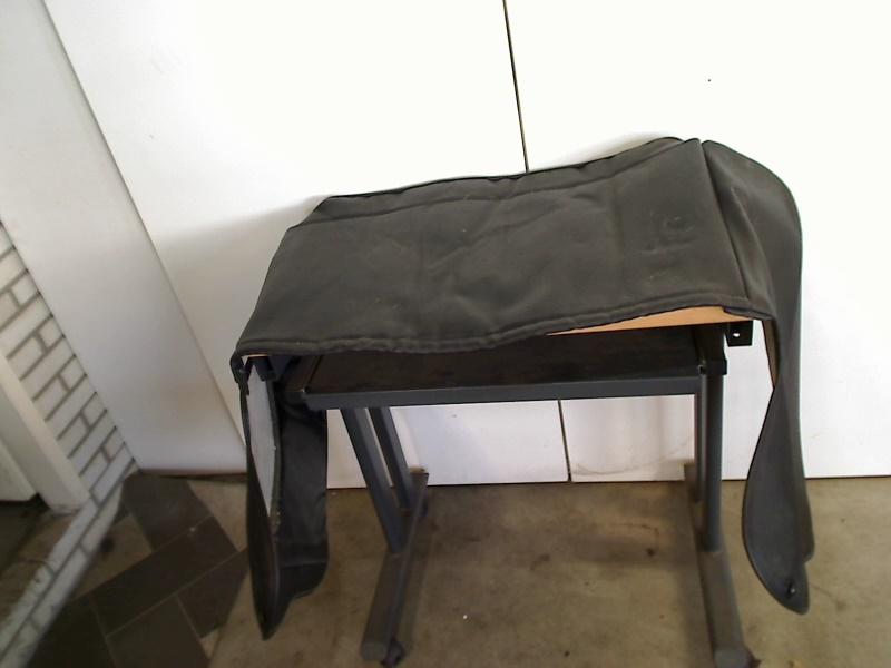 Afdekplaat Volkswagen Golf III Cabrio Restyling (1E7) 1998, Gebruikt, Volkswagen, Volkswagen AG, Kundenbetreuung@volkswagen.de