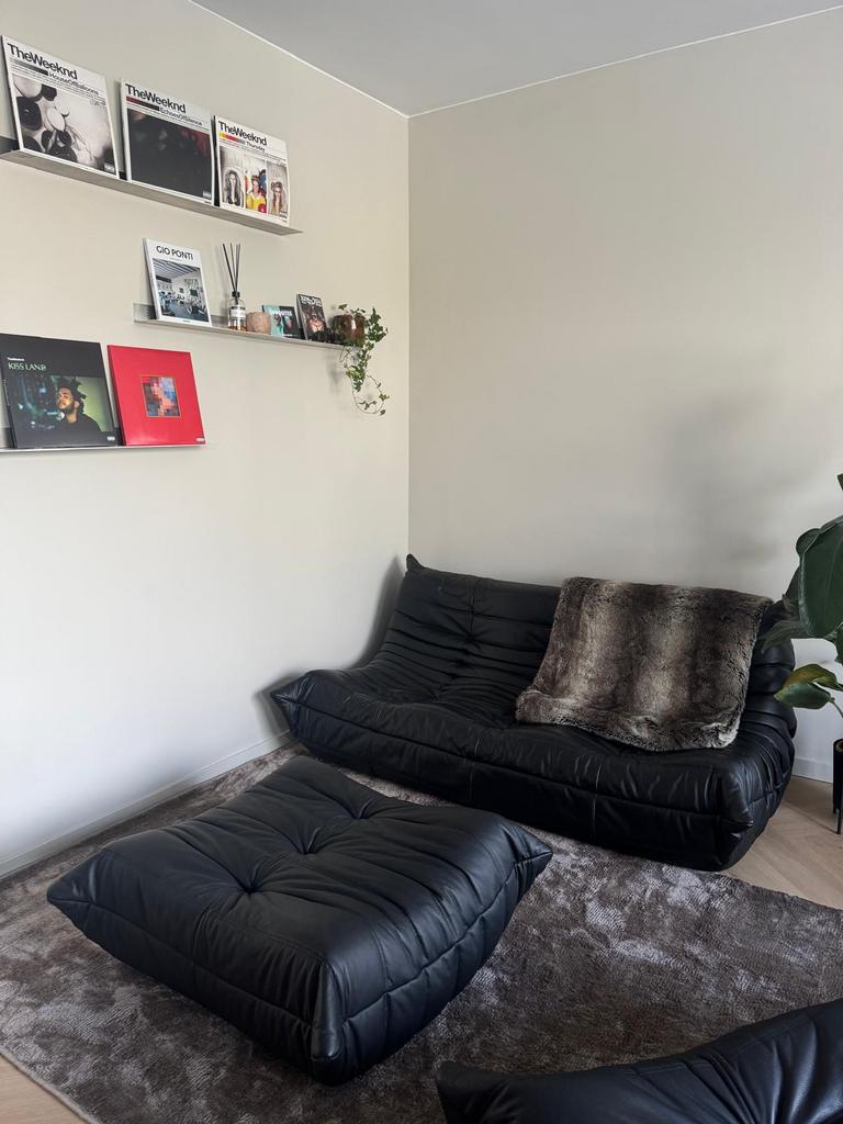 Ligne Roset Togo Poef | 2024 |, Ophalen, Vierkant, Leer, 75 tot 100 cm