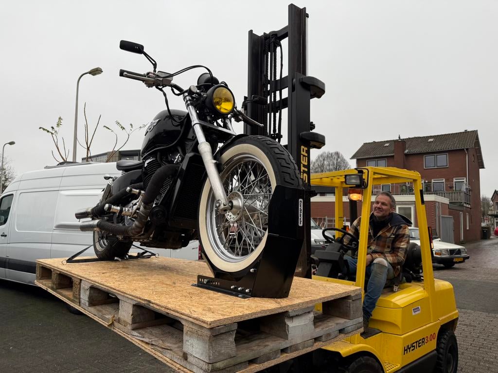 Stalling motor / auto / Opslag/Container Hengelo Centrum