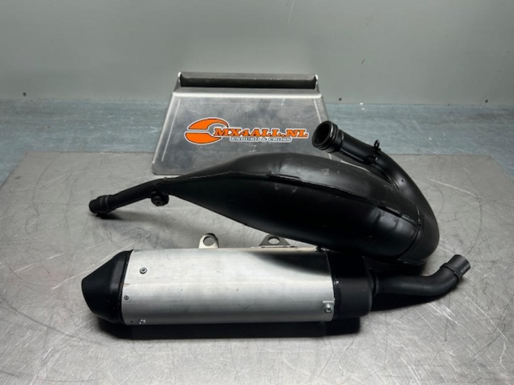 Yamaha YZ 125 uitlaat (Compleet) Nieuw !, Yamaha Parts, Nieuw, Ophalen of Verzenden, Info