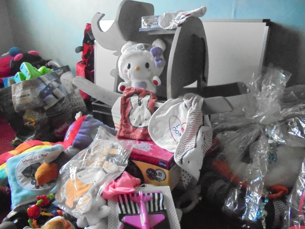 baby items tas vol -knuffels rammelaars-slabbertjes enz, Ophalen, Zo goed als nieuw, Overige typen