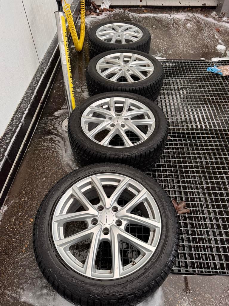 Velgen met winterbanden Mercedes. Zo goed als nieuw!, Auto-onderdelen, Banden en Velgen, Ophalen, Gebruikt, Velg(en), 17 inch