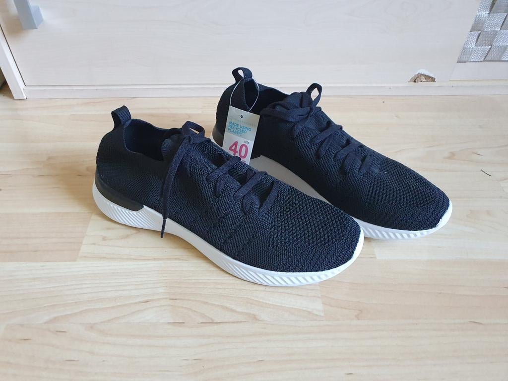 Zwarte gympen sneakers maat 40 stijl skechers, Zwart, Ophalen of Verzenden, Sneakers of Gympen, Zo goed als nieuw