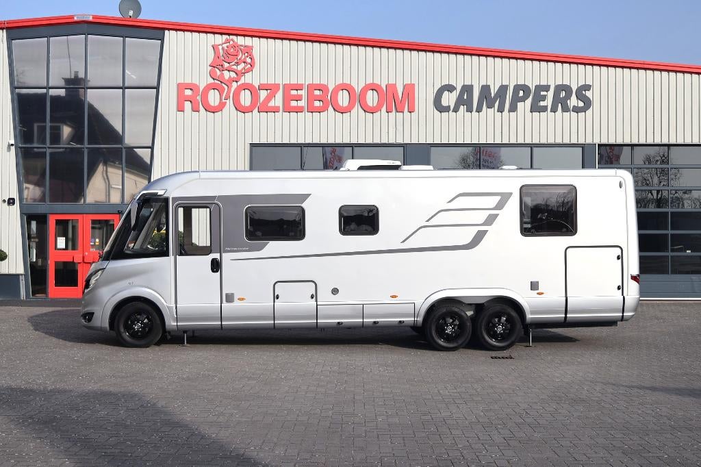 Hymer BML-I 890 ! 177 PK AUTOMAAT ! LEVELSYSTEEM ! AIRCO !, Vloeistofverwarming, Bedrijf, Diesel, Koelkast