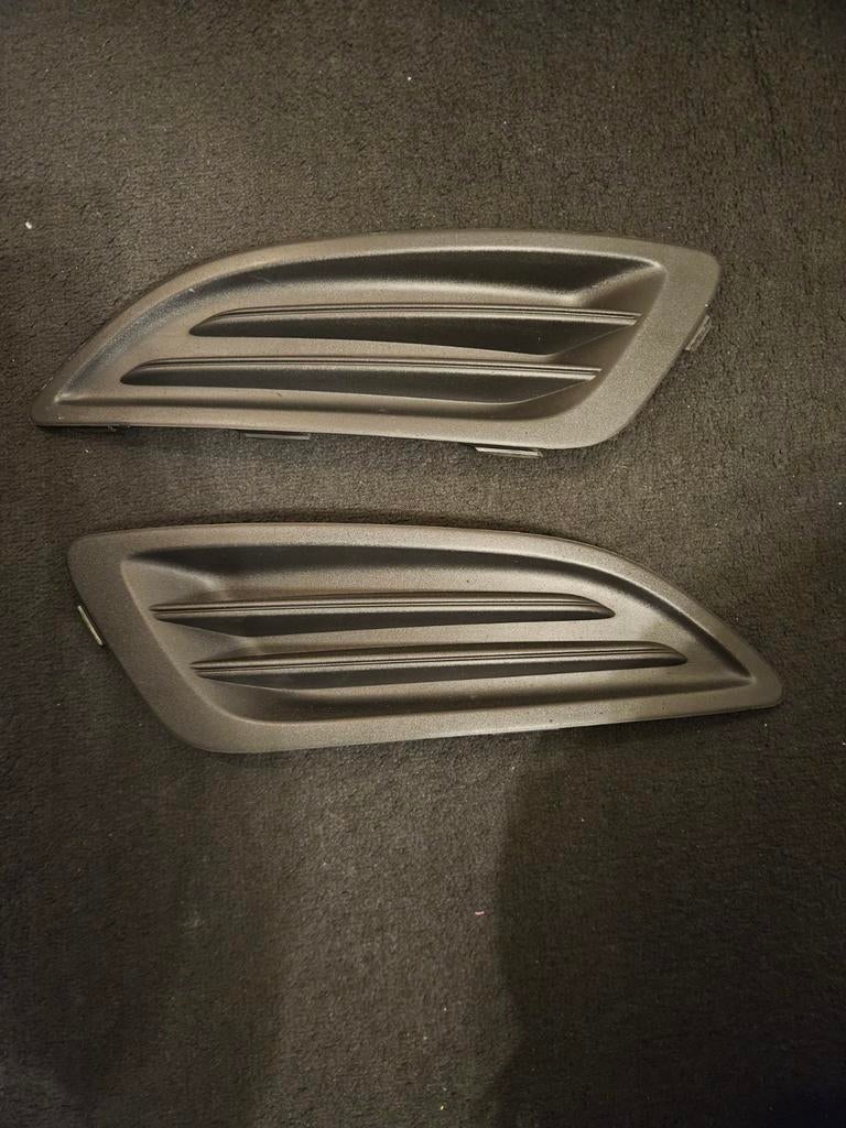 Mistlampkappen Ford Fiesta MK7 Origineel, Ophalen, Gebruikt, Ford