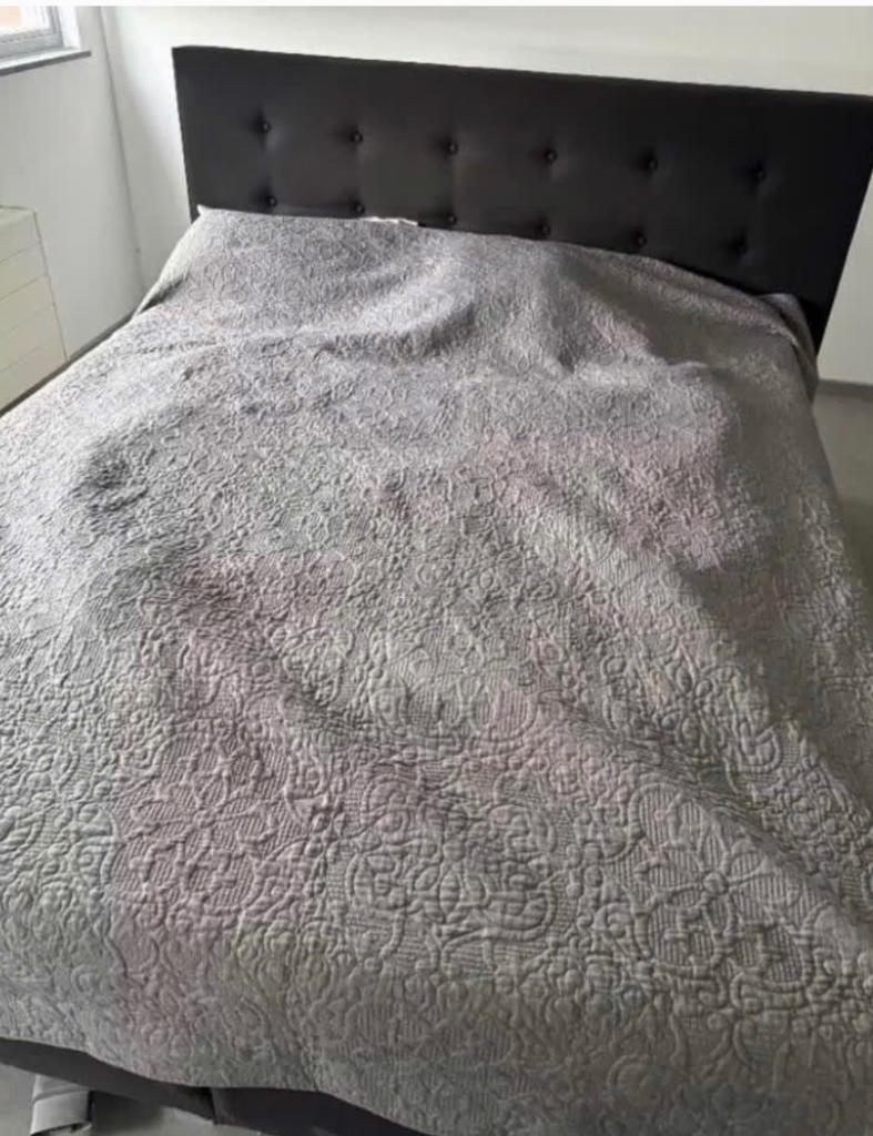 Zwarte bed 2 persoons, Huis en Inrichting, Ophalen, 90 cm, Eenpersoons, Zwart