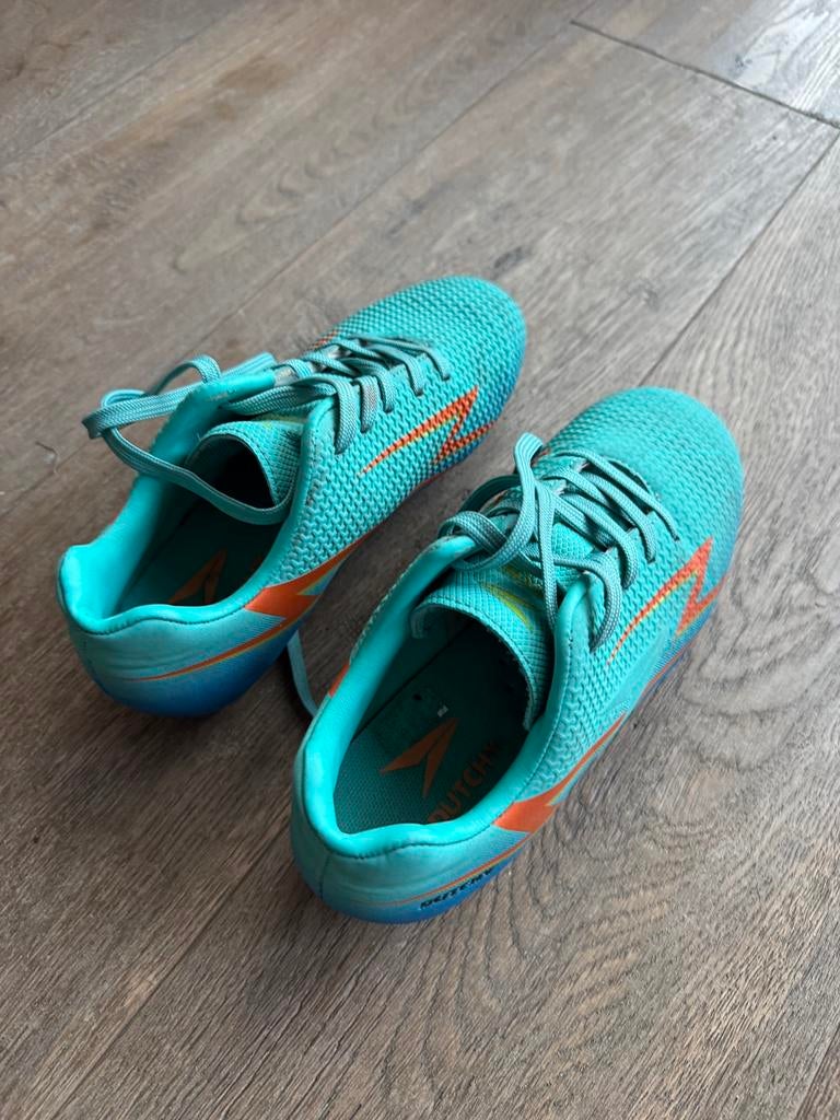 Voetbalschoenen maat 33, Maat XS of kleiner, Ophalen, Gebruikt, Schoenen