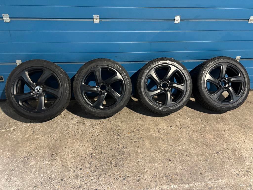 Originele Mercedes Vito of E-Klasse W213 - 18 inch set, Ophalen, 18 inch, Banden en Velgen, All Season