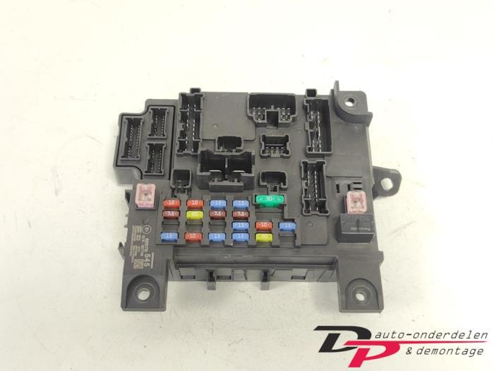 Zekeringkast van een Mitsubishi ASX, Auto-onderdelen, Elektronica en Kabels, Mitsubishi, Gebruikt, 3 maanden garantie, Ophalen of Verzenden